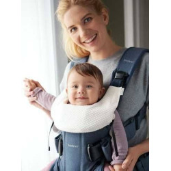 Слинявчик-нагрудник на рюкзак-кенгуру BabyBjorn ONE