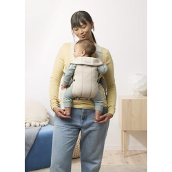 Рюкзак-кенгуру для немовлят BabyBjorn MINI 3D Mesh Cream