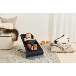 Шезлонг для немовлят BabyBjorn Bouncer BLISS Woven Black Classic Quilt