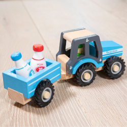 Іграшка "Трактор із причепом" New Classic Toys