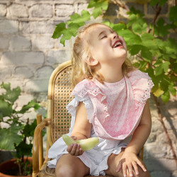 Elodie Слинявчик Eat Embroidery Anglaise Pink